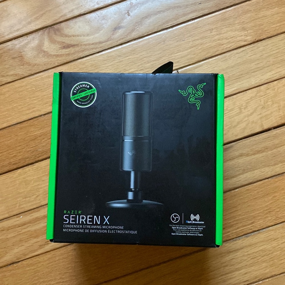 Razer seiren X microphone